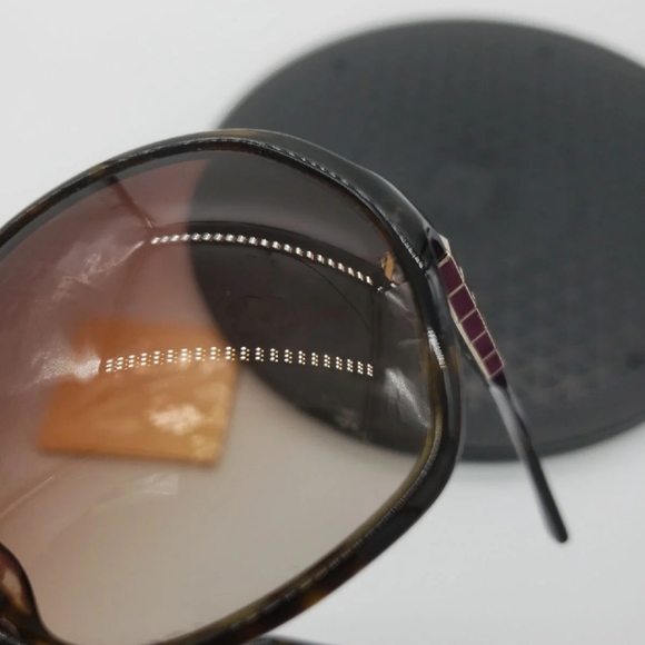 Tory burch sunglasses - Picture 6 of 10